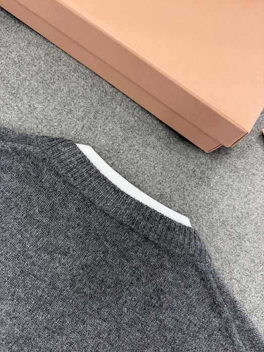 7c5b6ca9579e93f6cc5a092b94a4eefb_1761840929_1641.jpg 7c5b6ca9579e93f6cc5a092b94a4eefb_1761840929_1641.jpg