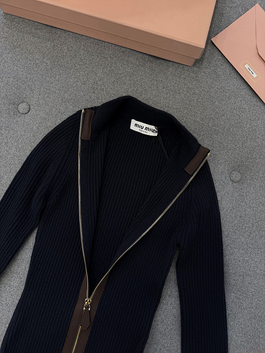 88375b3538365b8d98ba212be83b6201_1764321237_5497.jpg 88375b3538365b8d98ba212be83b6201_1764321237_5497.jpg