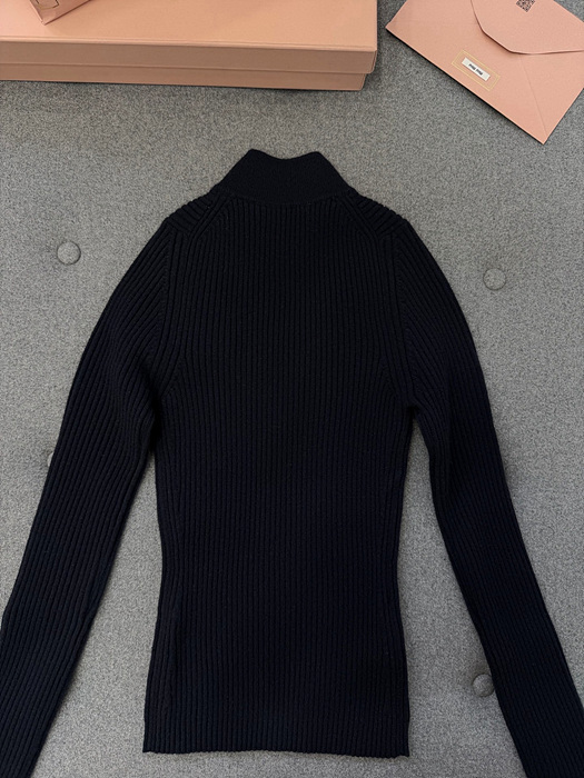 88375b3538365b8d98ba212be83b6201_1764321237_9154.jpg 88375b3538365b8d98ba212be83b6201_1764321237_9154.jpg