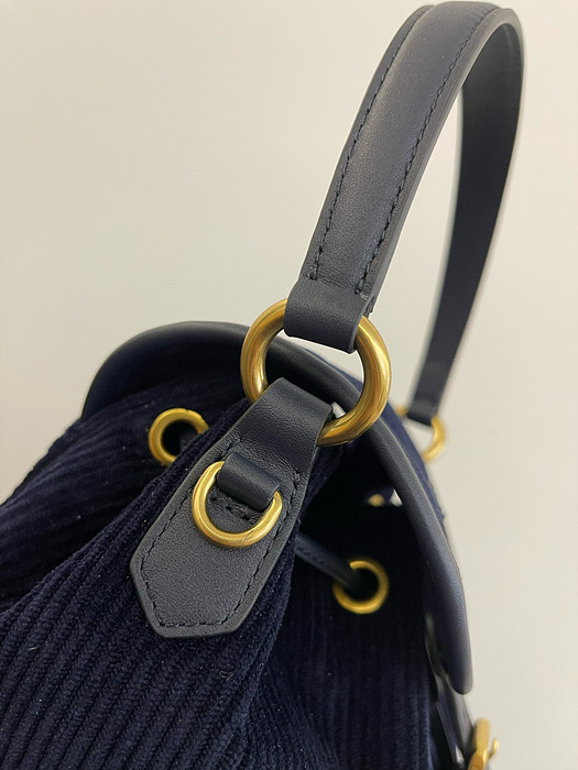 926b62e0938ac8c33d2f5f1f6b253cd4_1764119523_4172.jpg 926b62e0938ac8c33d2f5f1f6b253cd4_1764119523_4172.jpg