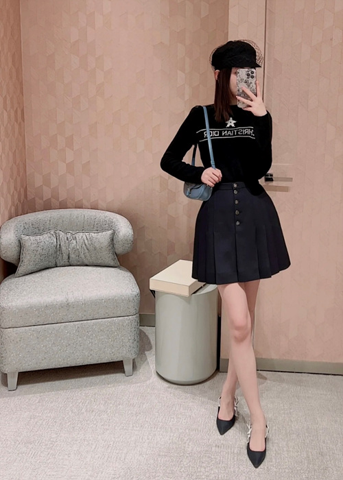 c87cbb15d0c5cabebf78c91c3d48827b_1763838859_7681.jpg c87cbb15d0c5cabebf78c91c3d48827b_1763838859_7681.jpg