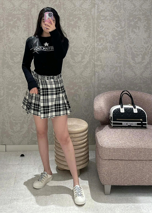 c87cbb15d0c5cabebf78c91c3d48827b_1763838860_1843.jpg c87cbb15d0c5cabebf78c91c3d48827b_1763838860_1843.jpg