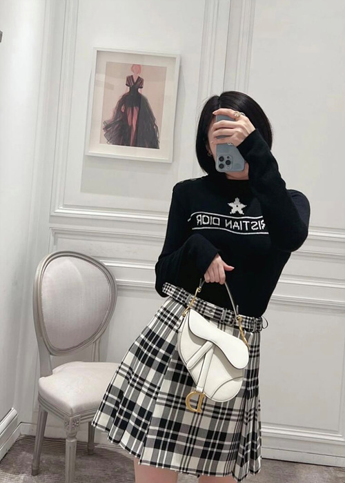 c87cbb15d0c5cabebf78c91c3d48827b_1763838860_5608.jpg c87cbb15d0c5cabebf78c91c3d48827b_1763838860_5608.jpg