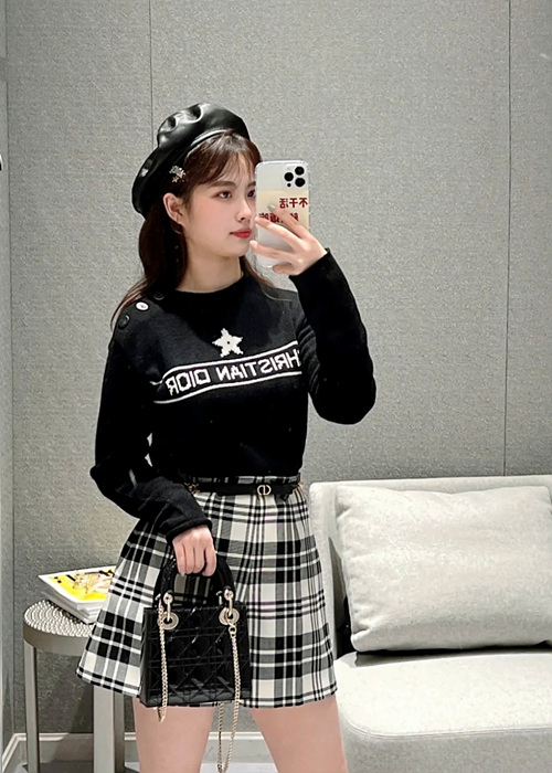 c87cbb15d0c5cabebf78c91c3d48827b_1763838861_303.jpg c87cbb15d0c5cabebf78c91c3d48827b_1763838861_303.jpg