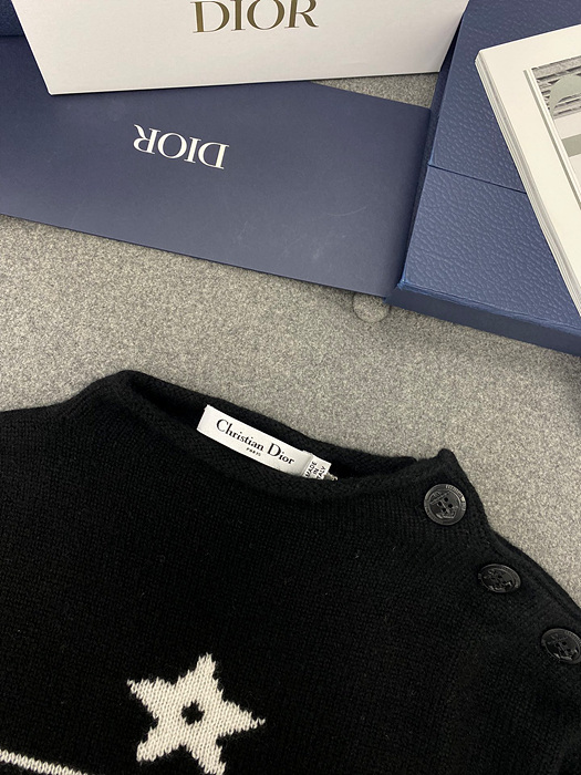 c87cbb15d0c5cabebf78c91c3d48827b_1763838863_6608.jpg c87cbb15d0c5cabebf78c91c3d48827b_1763838863_6608.jpg