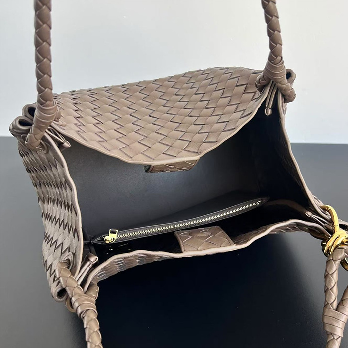 2579b8af975badddee252d765817e426_1766199366_1688.jpg 2579b8af975badddee252d765817e426_1766199366_1688.jpg