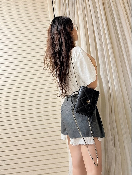 2c1fb39749893785e3efb3e3b5bb427e_1764539168_8385.jpg 2c1fb39749893785e3efb3e3b5bb427e_1764539168_8385.jpg