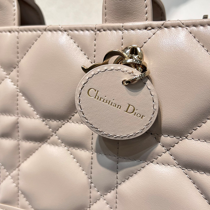 388219b8998a45935840d426dd52f60d_1764789356_7951.jpg 388219b8998a45935840d426dd52f60d_1764789356_7951.jpg