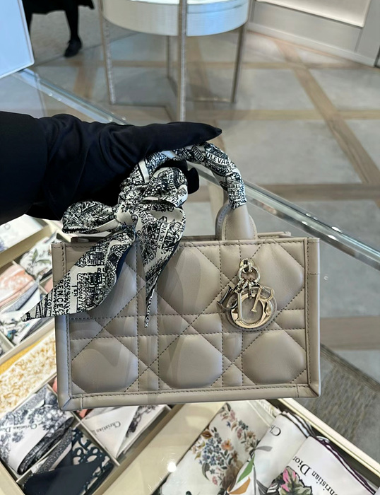 388219b8998a45935840d426dd52f60d_1764789358_0002.jpg 388219b8998a45935840d426dd52f60d_1764789358_0002.jpg