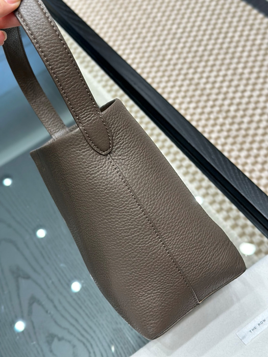 4b079d8dff944ad2d18f40595a1abbe5_1764825846_3812.jpg 4b079d8dff944ad2d18f40595a1abbe5_1764825846_3812.jpg