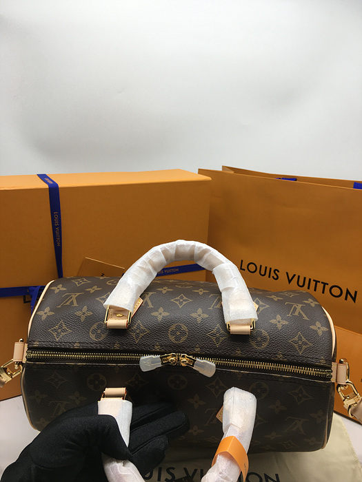 792af6e5bc228694f2c6f1e6a0f63a25_1764624990_347.jpg 792af6e5bc228694f2c6f1e6a0f63a25_1764624990_347.jpg