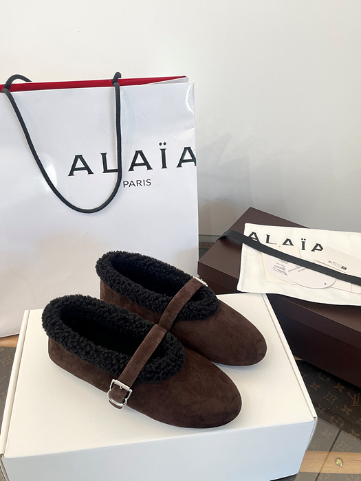 7ec72d9f546b4ae6b1b6e539fc7ec93d_1765082367_2072.jpg 7ec72d9f546b4ae6b1b6e539fc7ec93d_1765082367_2072.jpg