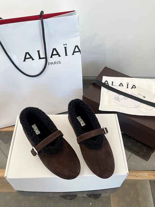 7ec72d9f546b4ae6b1b6e539fc7ec93d_1765082367_4076.jpg 7ec72d9f546b4ae6b1b6e539fc7ec93d_1765082367_4076.jpg