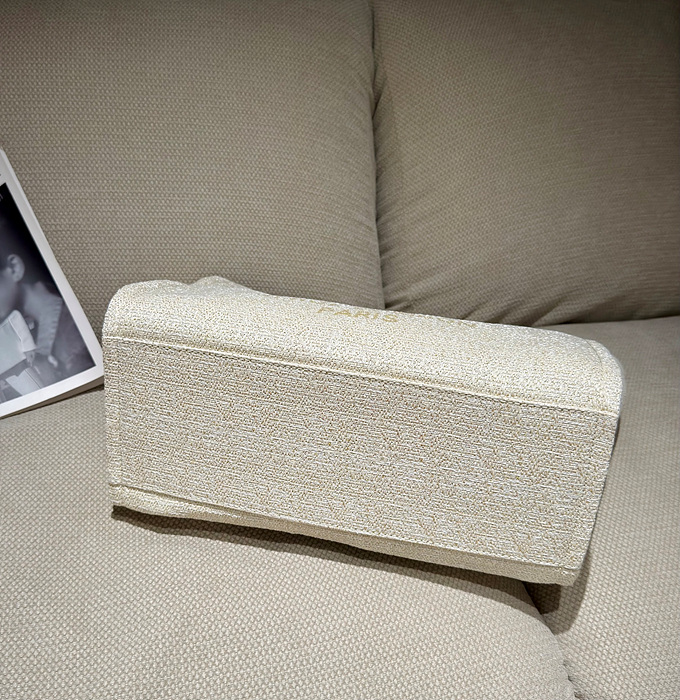 b79384659ba98af33978116b6c5df52c_1764714728_3137.jpg b79384659ba98af33978116b6c5df52c_1764714728_3137.jpg