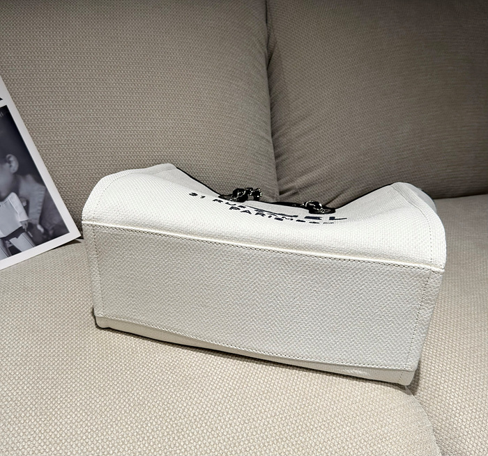 b79384659ba98af33978116b6c5df52c_1764714784_2306.jpg b79384659ba98af33978116b6c5df52c_1764714784_2306.jpg