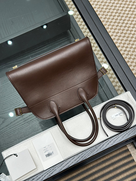 caee2d62721dcbe69cea9c2865293adf_1764902276_0414.jpg caee2d62721dcbe69cea9c2865293adf_1764902276_0414.jpg