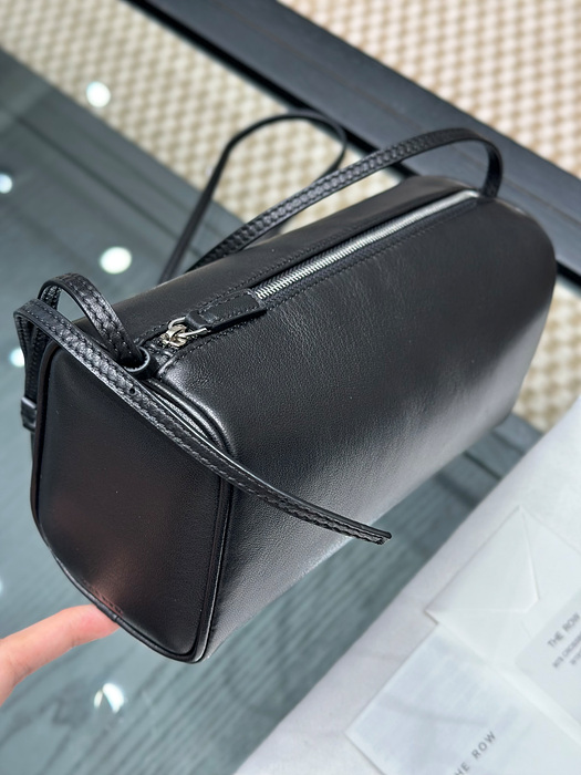 cf496f1a2776ad265cc31fe5be54eaf2_1764901638_529.jpg cf496f1a2776ad265cc31fe5be54eaf2_1764901638_529.jpg