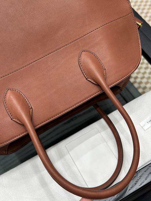 d2942b6d4269c414d34f044efacbc106_1764902825_5999.jpg d2942b6d4269c414d34f044efacbc106_1764902825_5999.jpg