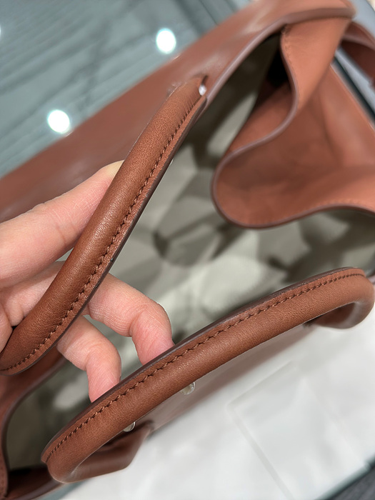 d2942b6d4269c414d34f044efacbc106_1764902826_2227.jpg d2942b6d4269c414d34f044efacbc106_1764902826_2227.jpg