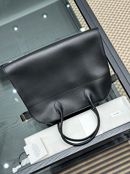 d2942b6d4269c414d34f044efacbc106_1764902925_3417.jpg d2942b6d4269c414d34f044efacbc106_1764902925_3417.jpg