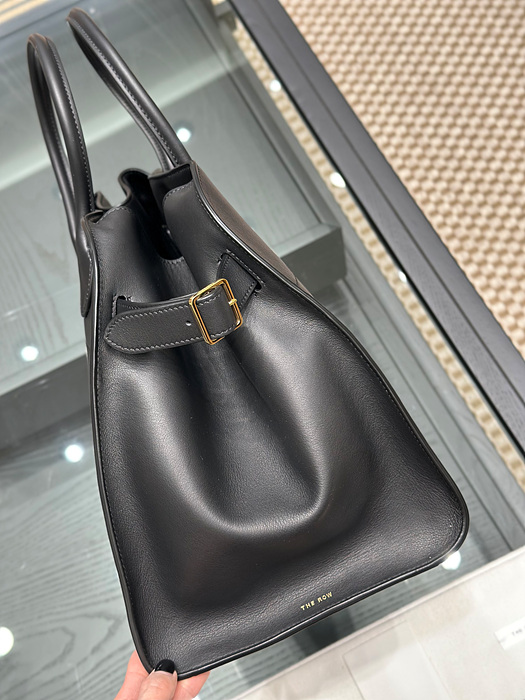 d2942b6d4269c414d34f044efacbc106_1764902925_7596.jpg d2942b6d4269c414d34f044efacbc106_1764902925_7596.jpg