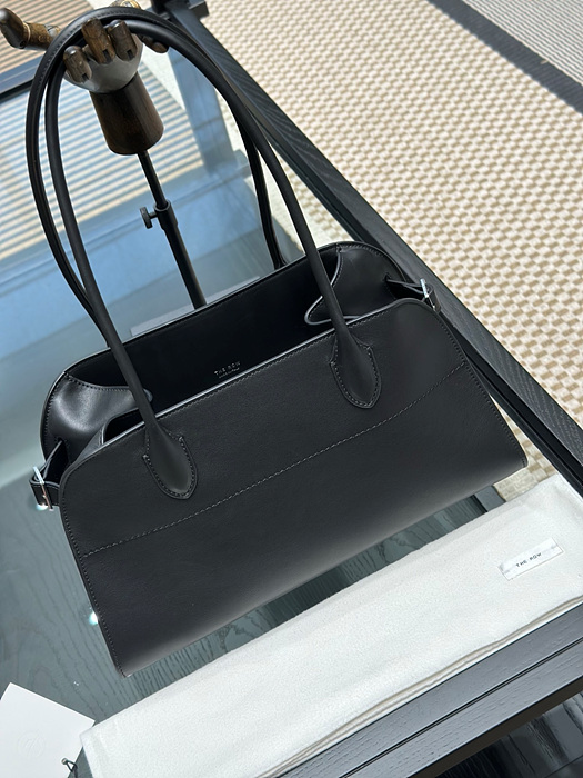 d8dd563eddf680f1b5b833e2ac908276_1764903720_462.jpg d8dd563eddf680f1b5b833e2ac908276_1764903720_462.jpg