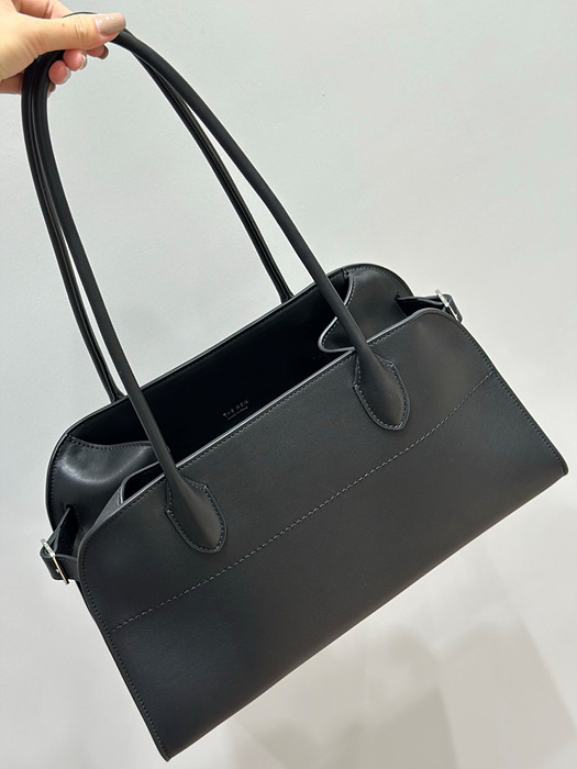 d8dd563eddf680f1b5b833e2ac908276_1764903722_058.jpg d8dd563eddf680f1b5b833e2ac908276_1764903722_058.jpg