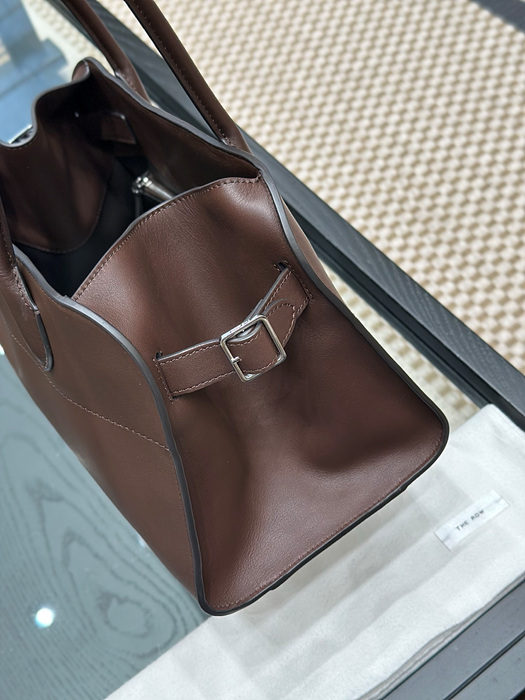 d8dd563eddf680f1b5b833e2ac908276_1764903747_5714.jpg d8dd563eddf680f1b5b833e2ac908276_1764903747_5714.jpg