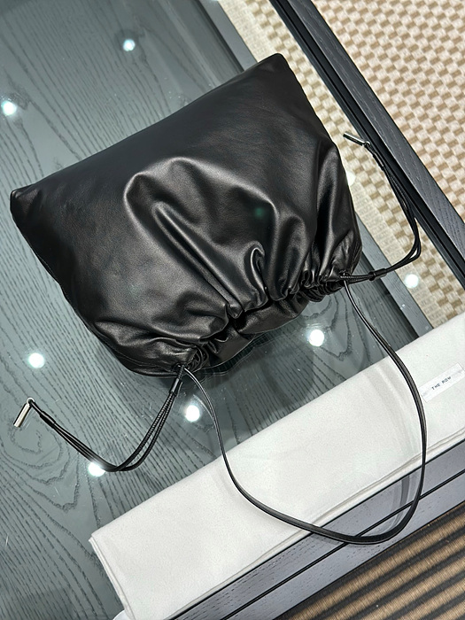 e1174df9a2bc3a143efe0b5b70862622_1764831567_7136.jpg e1174df9a2bc3a143efe0b5b70862622_1764831567_7136.jpg