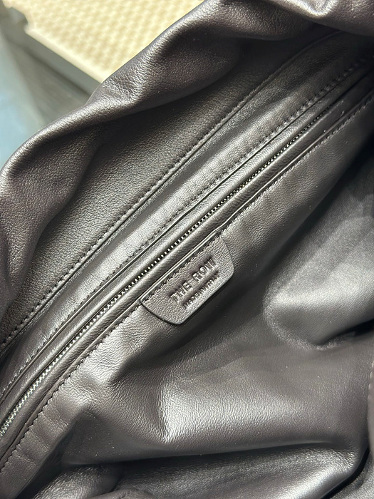 e1174df9a2bc3a143efe0b5b70862622_1764831616_5704.jpg e1174df9a2bc3a143efe0b5b70862622_1764831616_5704.jpg