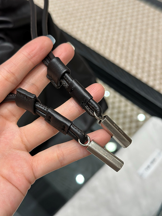 e1174df9a2bc3a143efe0b5b70862622_1764831617_1388.jpg e1174df9a2bc3a143efe0b5b70862622_1764831617_1388.jpg