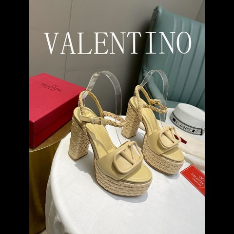 valenti*o 샌들