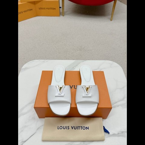 lv 슬리퍼