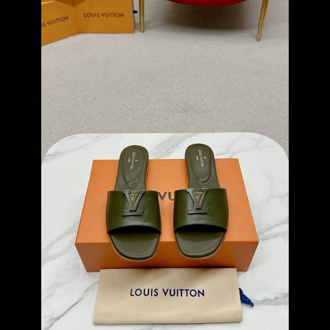 lv 슬리퍼