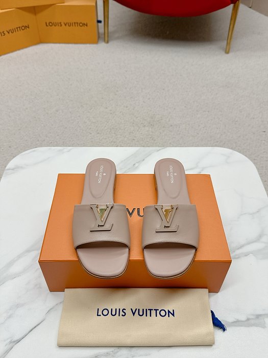 lv 슬리퍼