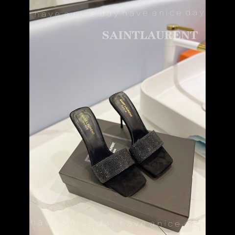 ysl 뮬