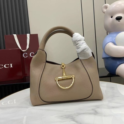 소프트빗 미디엄 탑핸들백 837467 (상품준비중)