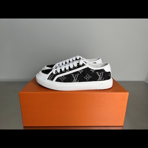 lv 라군 스니커즈