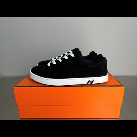 herm*s 키드 스니커즈