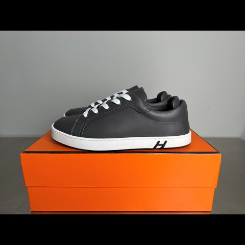 herm*s 키드 스니커즈