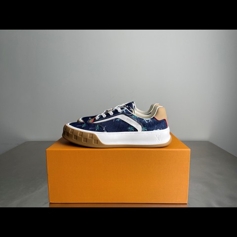 lv 스케이트 스니커즈