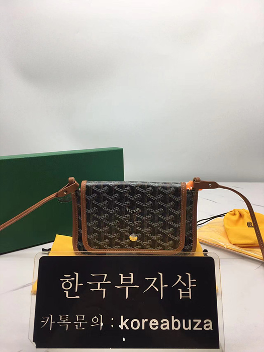 플뤼메 크로스백