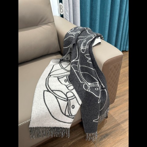 herm*s H 카사크 앙트렐락 에퀘스트르 캐시미어 머플러