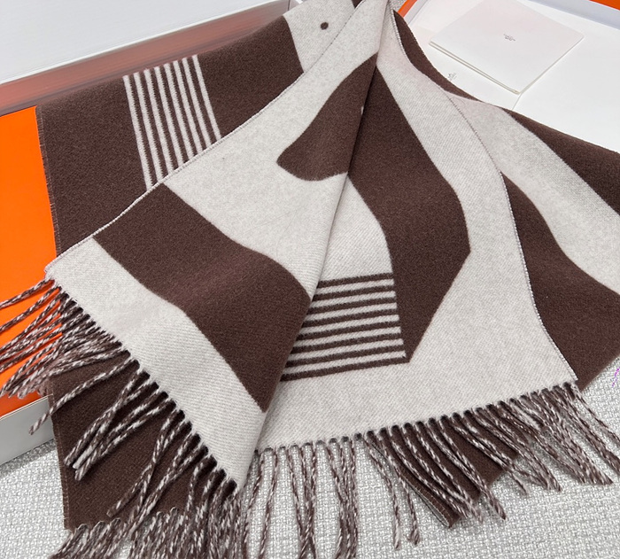 herm*s H 카사크 A 부클 캐시미어 머플러