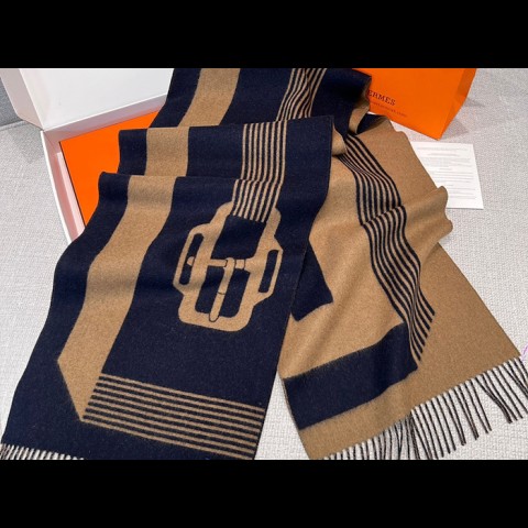 herm*s H 카사크 A 부클 캐시미어 머플러