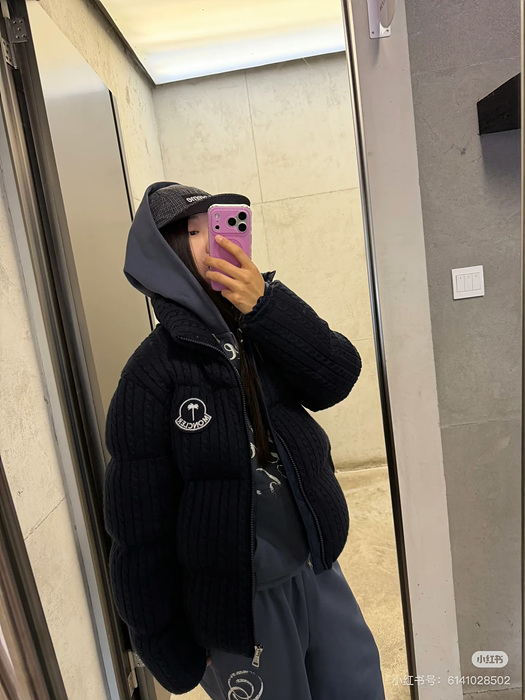 moncl*r 하이넥 오버사이즈 다운 재킷 (공용)