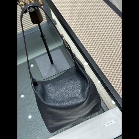 the row 이사백 [정품급]