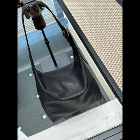 the row 이사백 [정품급]