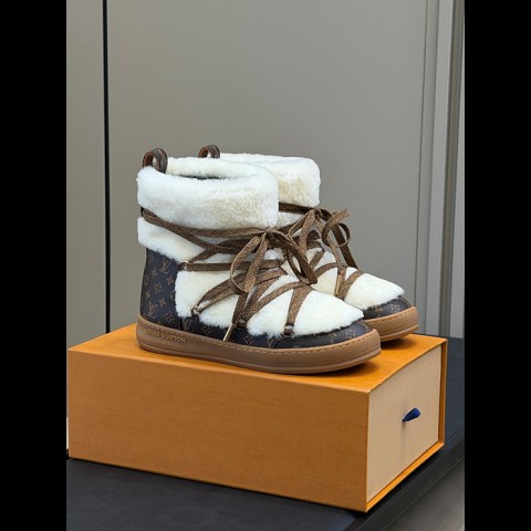 클라우드 레이스업 앵클 부츠